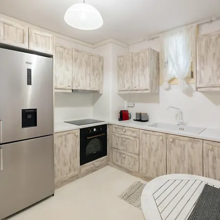 Apartment Nausithoe 1 Paros Logaras