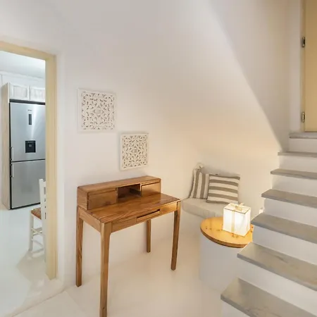 Nausithoe 1 Paros Apartment Logaras